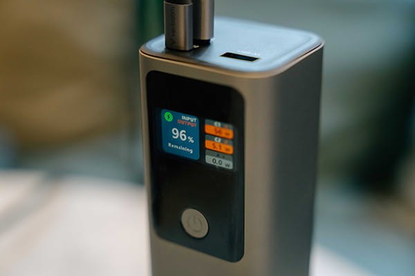 Verbatim, Powerbank z wyświetlaczem TFT, Charge ,n, Go, 32269, 27000mAh, szara-3 1141 